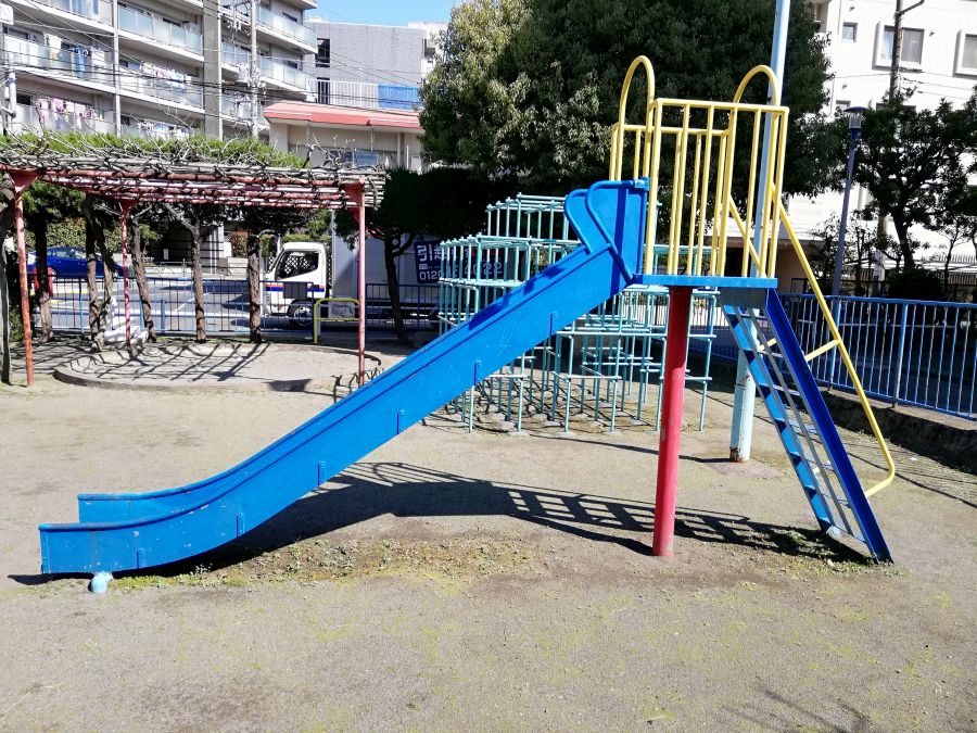 元羽田児童公園　遊具