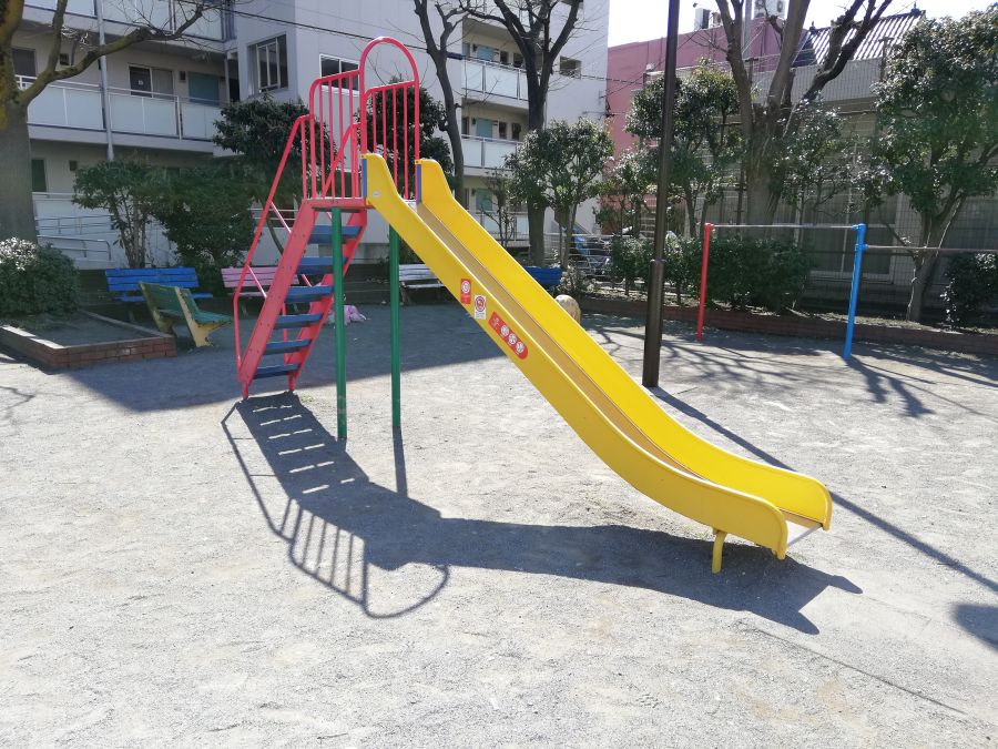 本羽田第二児童公園　遊具